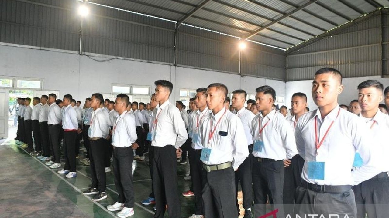 Lanal Banyuwangi memperkuat komitmennya dalam menjaring prajurit TNI AL berintegritas melalui penandatanganan Pakta Integritas TNI AL Banyuwangi, memastikan seleksi Calon Bintara dan Tamtama berlangsung transparan dan adil.