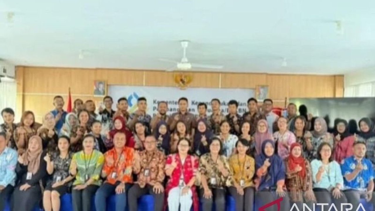 BKKBN Provinsi Maluku membentuk 12 tim kerja baru untuk meningkatkan efektivitas program kependudukan dan keluarga, khususnya dalam upaya percepatan penurunan stunting di wilayah tersebut.