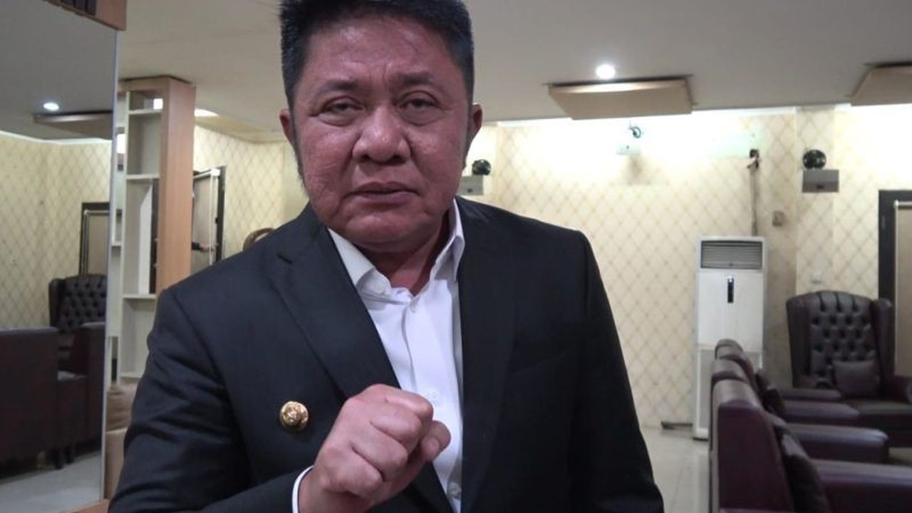 Gubernur Herman Deru menetapkan Target Zakat Sumsel naik drastis menjadi Rp50 miliar per tahun. Bagaimana strategi Baznas Sumsel mencapai ambisi 1000 persen ini?