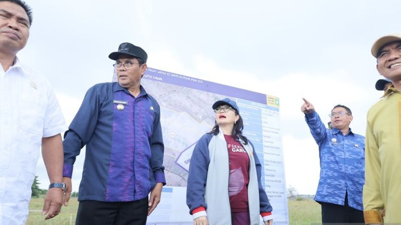 Pembangunan Garuda School Sumbawa, sekolah unggulan berfokus STEM, ditargetkan selesai Juni 2027 untuk mencetak talenta berprestasi dan berdaya saing global, dengan 80% siswa menerima beasiswa penuh.