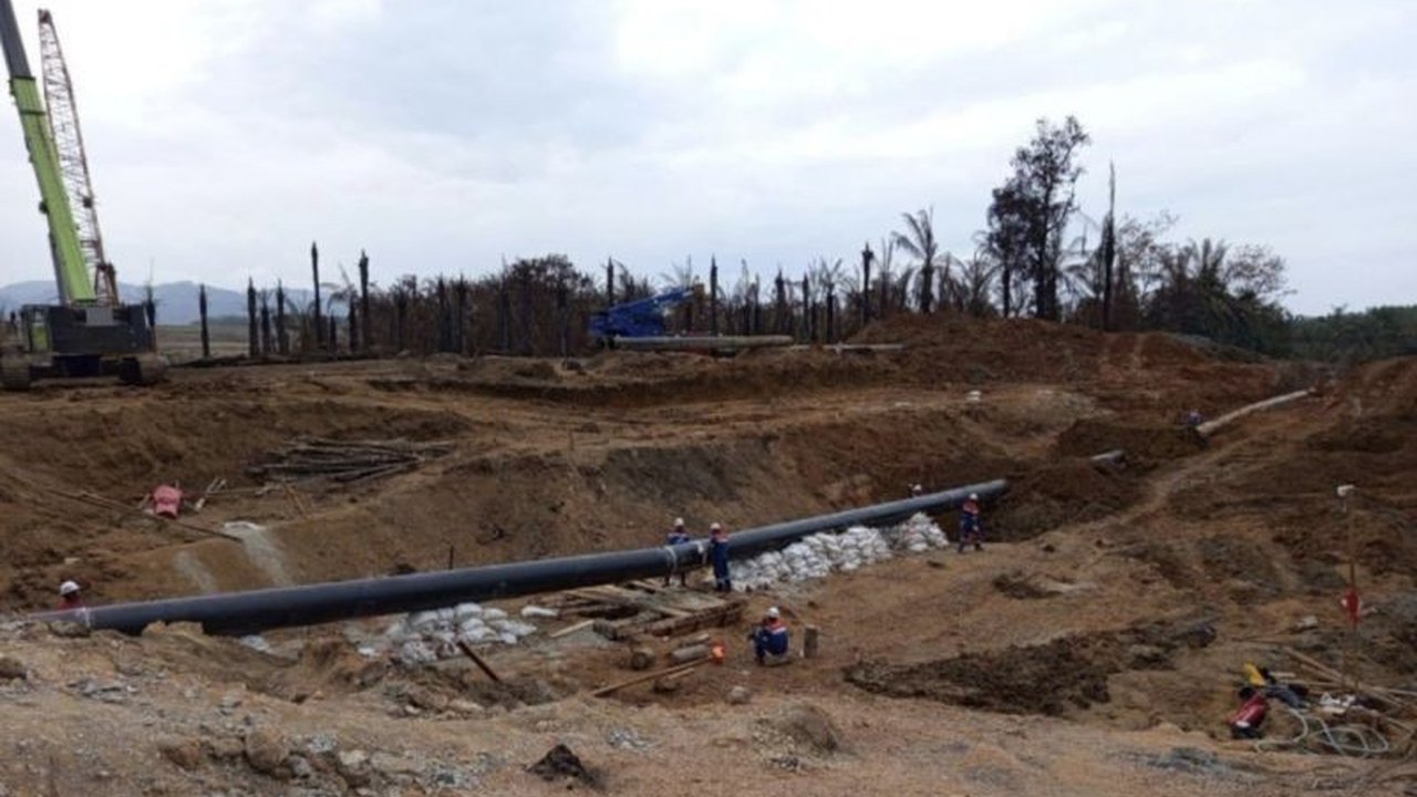 Pasokan gas PT Transportasi Gas Indonesia (TGI) di Riau berangsur pulih setelah insiden ledakan pipa di Indragiri Hilir, memastikan kebutuhan pelanggan terpenuhi dan penanganan warga terdampak.