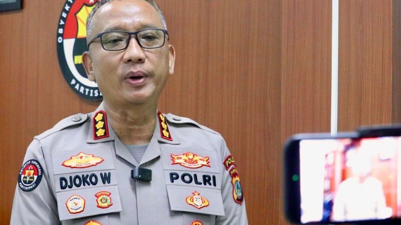 Polda Sulteng berkomitmen mengusut tuntas kasus diskriminasi ras dan etnis serta pembakaran kantor di Morowali secara profesional. Simak perkembangan terbaru penyelidikan kasus Morowali ini.