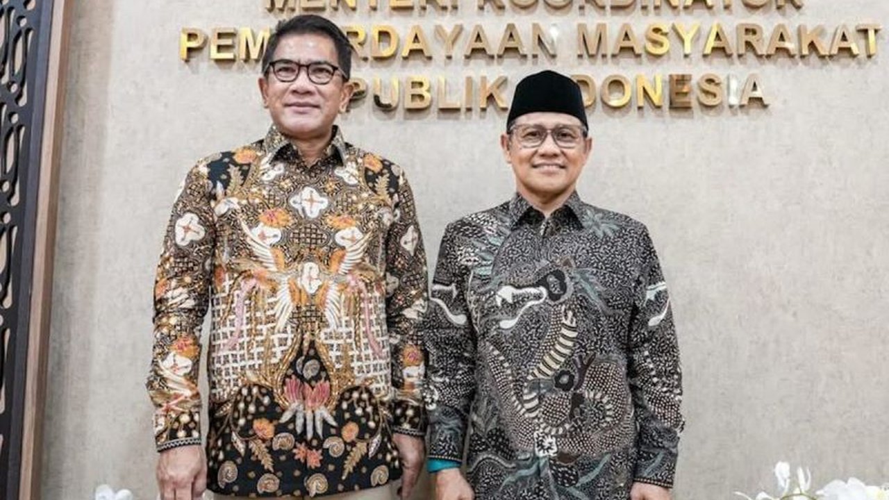 Menteri Koordinator Bidang Pemberdayaan Masyarakat (Menko PM) Abdul Muhaimin Iskandar menyoroti besarnya Potensi Ekonomi Piala Dunia 2026 bagi masyarakat Indonesia, khususnya UMKM, setelah TVRI mendapatkan hak siar gratis. Simak peluang selengkapnya!