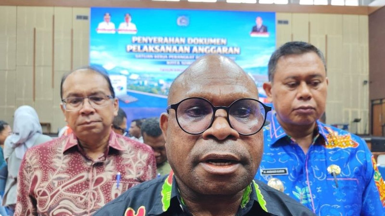 Pemerintah Kota Sorong mengalokasikan dana Rp3 miliar untuk Pembangunan Polsek Sorong Barat, menegaskan komitmennya dalam menjaga stabilitas keamanan dan ketertiban masyarakat di wilayah tersebut.