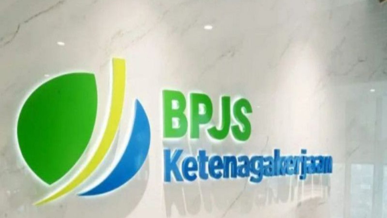 Sembilan desa di Kabupaten Mukomuko telah mendaftarkan 97 perangkat desanya sebagai peserta BPJS Ketenagakerjaan menggunakan Alokasi Dana Desa (ADD), memperkuat perlindungan sosial perangkat desa di daerah tersebut.