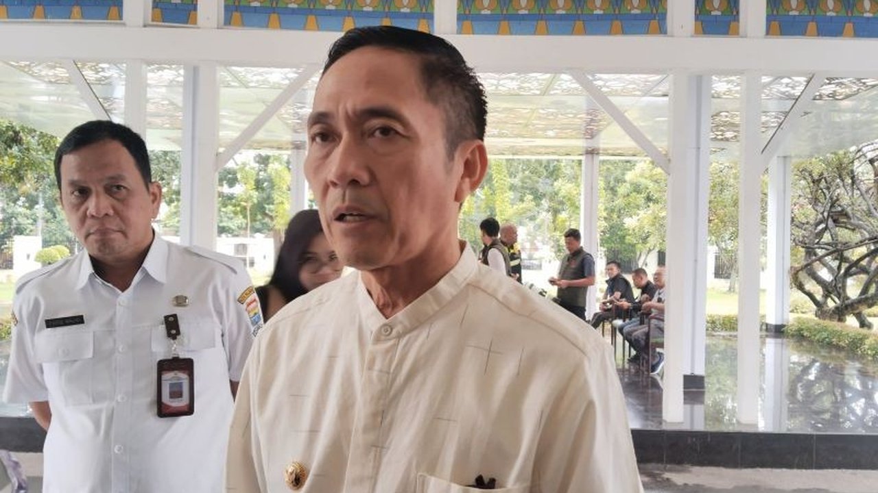 Pemerintah Kota Palembang aktif melaksanakan program sosialisasi pencegahan narkoba di sekolah, bertujuan membentengi generasi muda dari bahaya penyalahgunaan zat terlarang dan membangun kesadaran sejak dini.