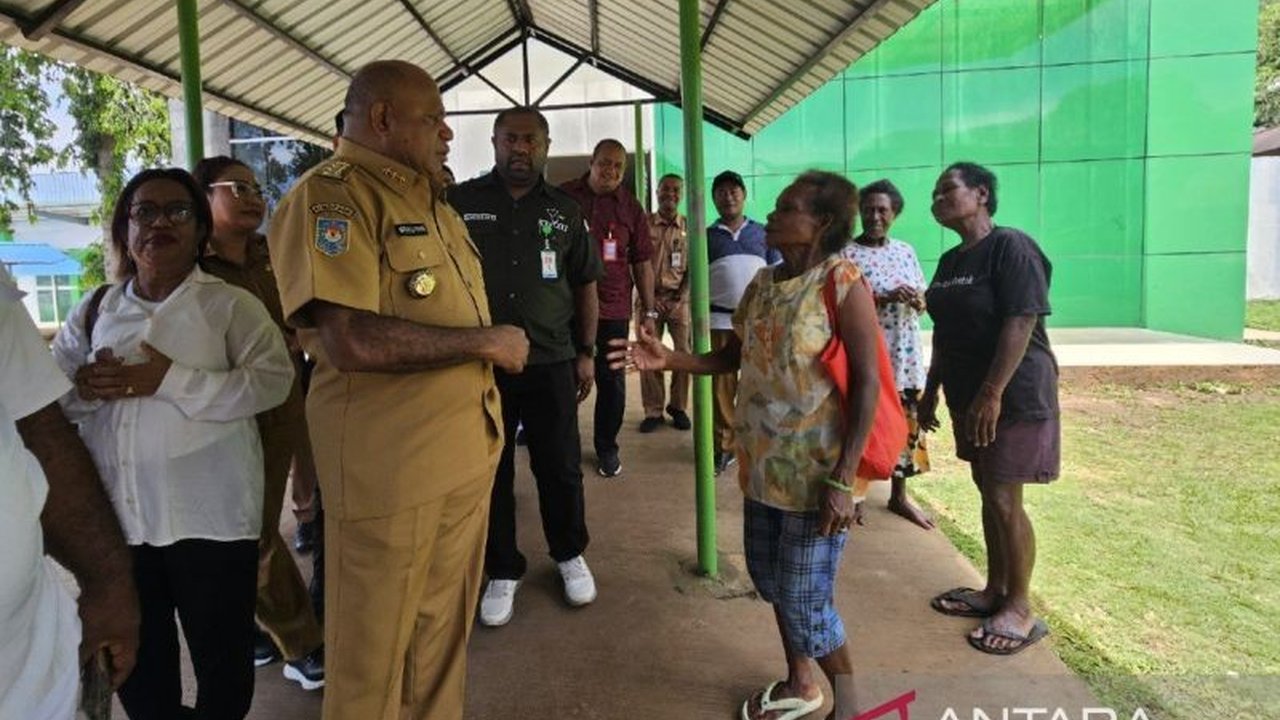 Gubernur Papua Matius Fakhiri dan Wakil Gubernur Aryoko Rumaropen sukses menghadirkan layanan medis baru Papua di RSUD Jayapura dalam 100 hari kerja. Inovasi ini bertujuan meningkatkan kualitas kesehatan warga.