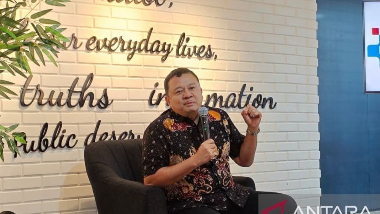 Kementerian Komunikasi dan Digital (Kemkomdigi) akan menerapkan kebijakan registrasi Face Recognition Kartu SIM secara bertahap dengan masa transisi satu tahun untuk perkuat verifikasi identitas.