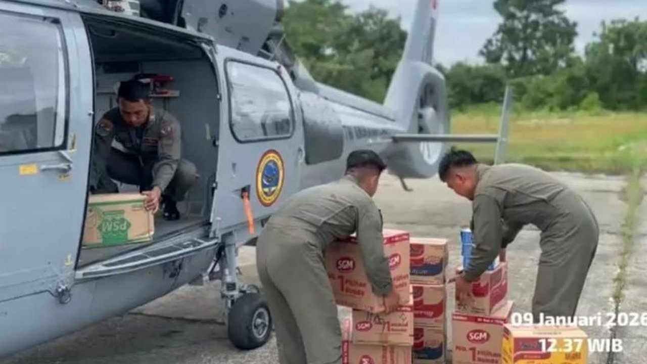 TNI AL kembali mengerahkan helikopter canggih untuk mengirimkan bantuan logistik penting bagi korban bencana di Aceh Tamiang. Simak detail pengiriman bantuan ini untuk masyarakat yang membutuhkan.