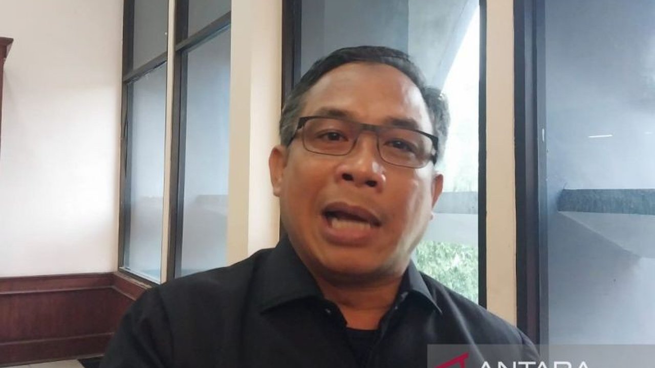DPRD NTB mendesak Pemprov serius atasi degradasi hutan Pulau Sumbawa yang memicu banjir tahunan di Bima dan Dompu, serta mempertanyakan realisasi anggaran Rp52 Miliar.