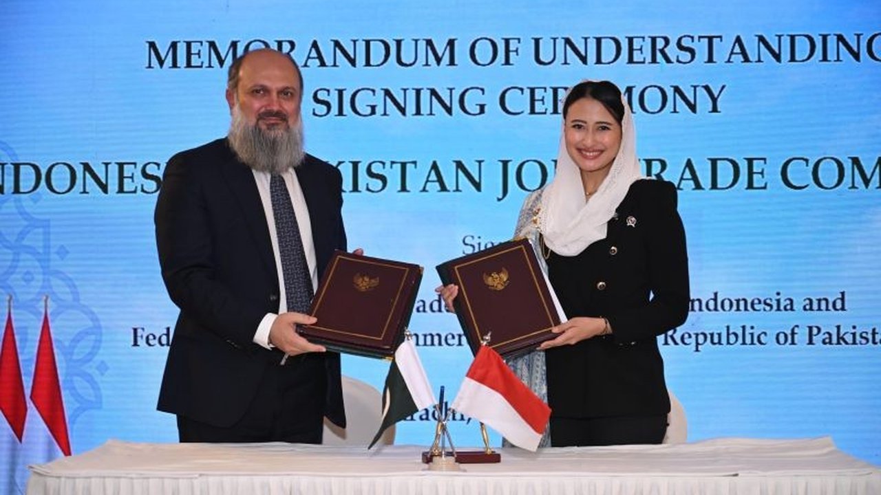 Indonesia dan Pakistan sepakat mempercepat perluasan perjanjian perdagangan dari IP-PTA menjadi Comprehensive Economic Partnership Agreement (CEPA), ditargetkan selesai 2027 untuk memperkuat integrasi ekonomi kedua negara.
