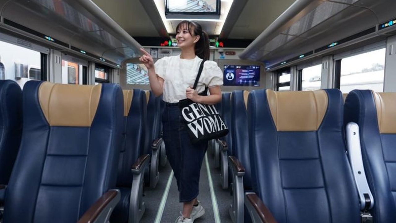 PT KAI menghadirkan pengalaman perjalanan lebih modern dan nyaman dengan KA Ranggajati Stainless Steel New Generation untuk rute Jember-Cirebon PP, dilengkapi berbagai fasilitas premium.