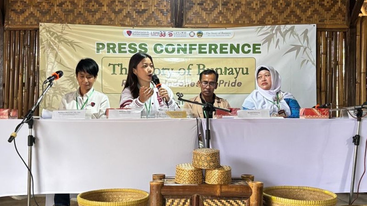 Kolaborasi LSPR dengan masyarakat Desa Buniayu Sukamulya, Kabupaten Tangerang, fokus pada pelatihan digital dan pengembangan desain untuk membawa produk anyaman bambu Tangerang bersaing di kancah global.