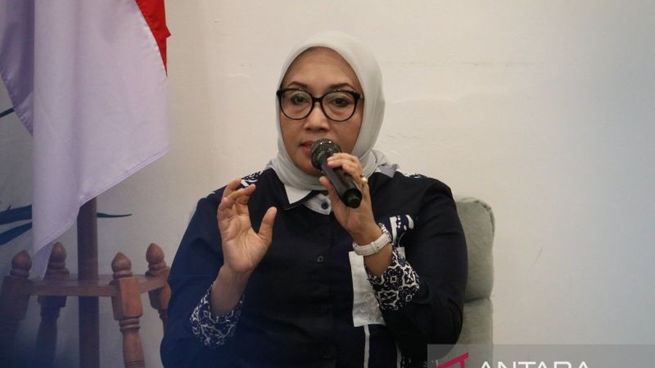 Kementerian Pemberdayaan Perempuan dan Perlindungan Anak (KemenPPPA) menyoroti pentingnya pengawasan anak dan keselamatan lingkungan rumah setelah insiden balita jatuh dari balkon, menekankan tanggung jawab bersama keluarga dan masyarakat.