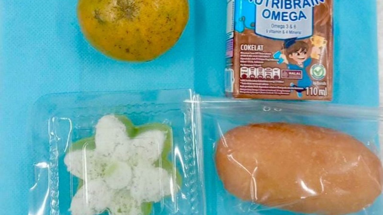 Program Makan Bergizi Gratis (MBG) di Kepulauan Riau (Kepri) sukses mengadopsi kearifan lokal dalam menunya. Kareg SPPG Kepri memastikan variasi gizi harian penerima manfaat melalui hidangan tradisional.