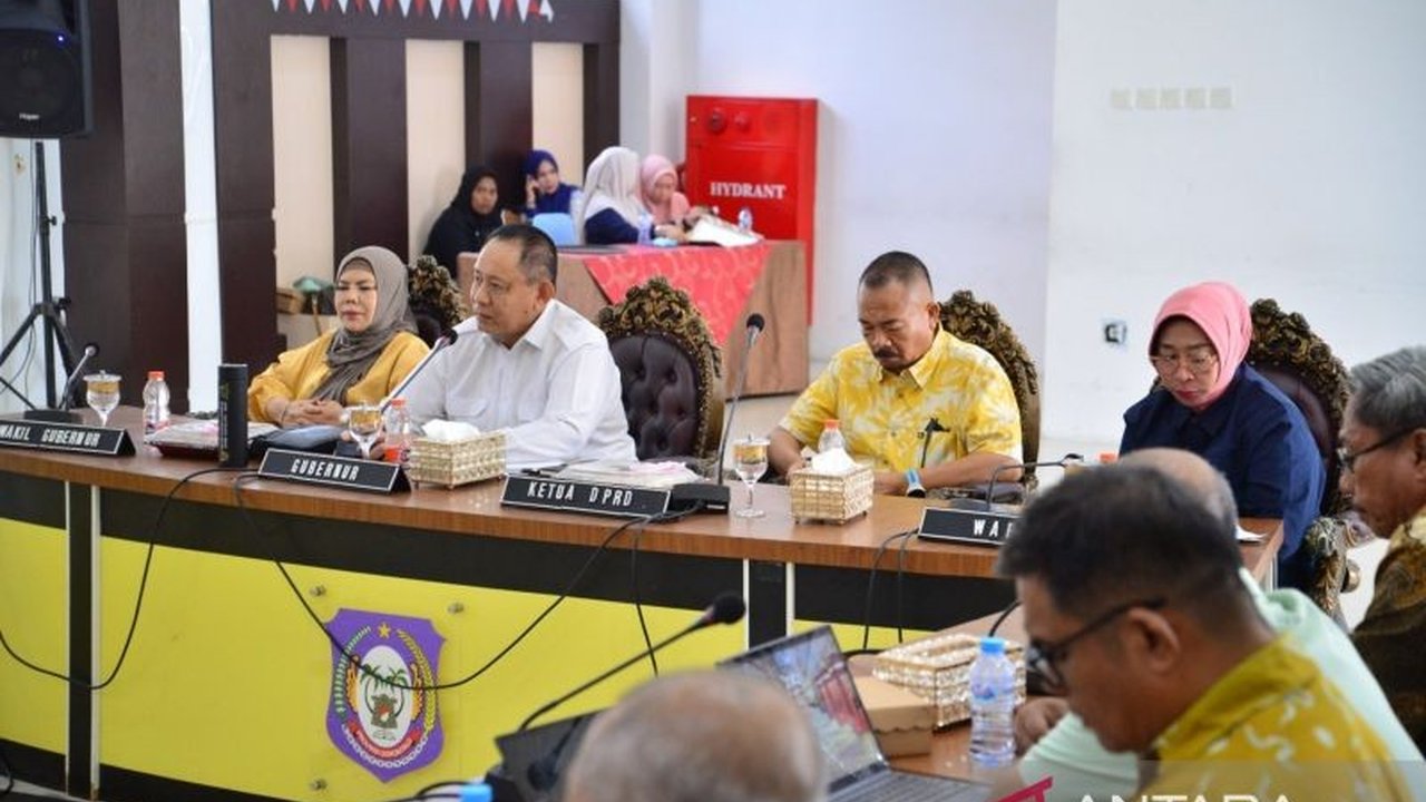 Gubernur Gorontalo Gusnar Ismail mematangkan persiapan pencanangan program hilirisasi industri ayam terintegrasi di Gorontalo Utara, memastikan kesiapan lintas sektor untuk keberlanjutan pasokan jagung.