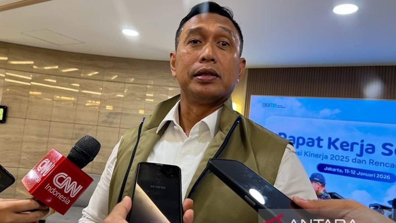 Perum Bulog menegaskan kesiapannya untuk melakukan ekspor beras dan jagung pada tahun 2026, menyusul tercapainya swasembada dua komoditas pangan strategis ini. Langkah ini didukung penuh oleh berbagai pihak, sembari tetap memprioritaskan kebutuhan domesti