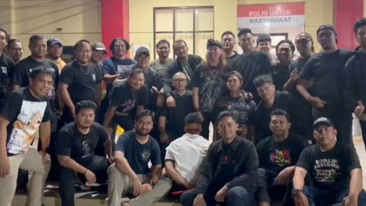 Tim gabungan Polda Metro Jaya berhasil meringkus komplotan pencuri motor Palmerah yang menembak seorang warga, dua pelaku utama ditangkap di luar Jakarta setelah buron.