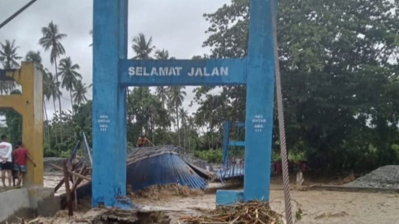 Banjir Donggala melanda enam desa di Kecamatan Sindue, Kabupaten Donggala, Sulawesi Tengah. BPBD Sulteng segera bergerak atasi dampak, pastikan tidak ada korban jiwa dan kerugian dapat diminimalisir.