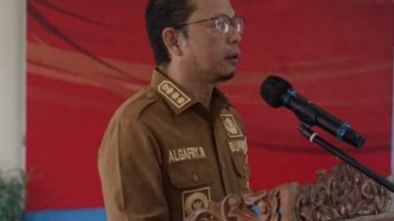 Pemerintah Kabupaten Bangka Tengah serius mengoptimalkan fungsi bozem di Kelurahan Berok untuk mengatasi banjir. Optimalisasi Bozem Bangka Tengah ini diharapkan mampu menanggulangi genangan air saat curah hujan tinggi dan menjaga lingkungan.