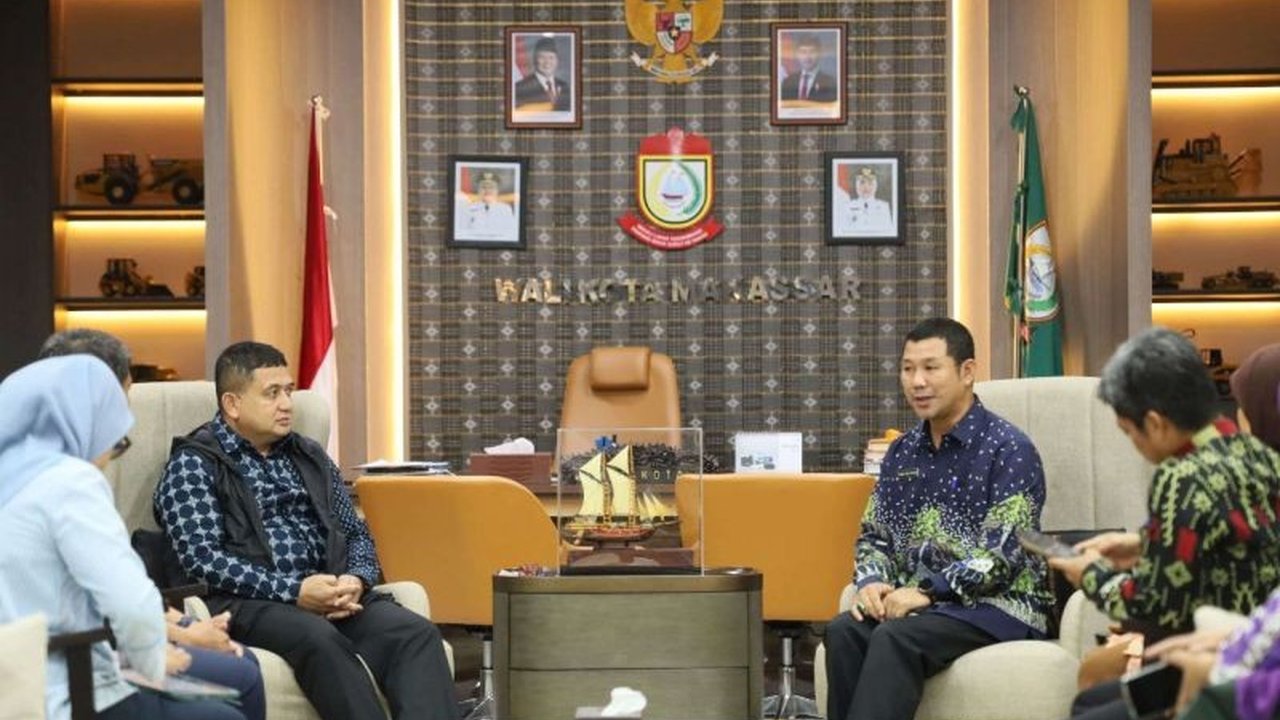 Pemerintah Kota Makassar dan Balai Besar Pengawas Obat dan Makanan (BBPOM) bersinergi memperkuat pengawasan, demi Perlindungan Konsumen Obat dan Makanan di kota ini, memastikan produk aman dikonsumsi dan mencegah peredaran barang berbahaya.