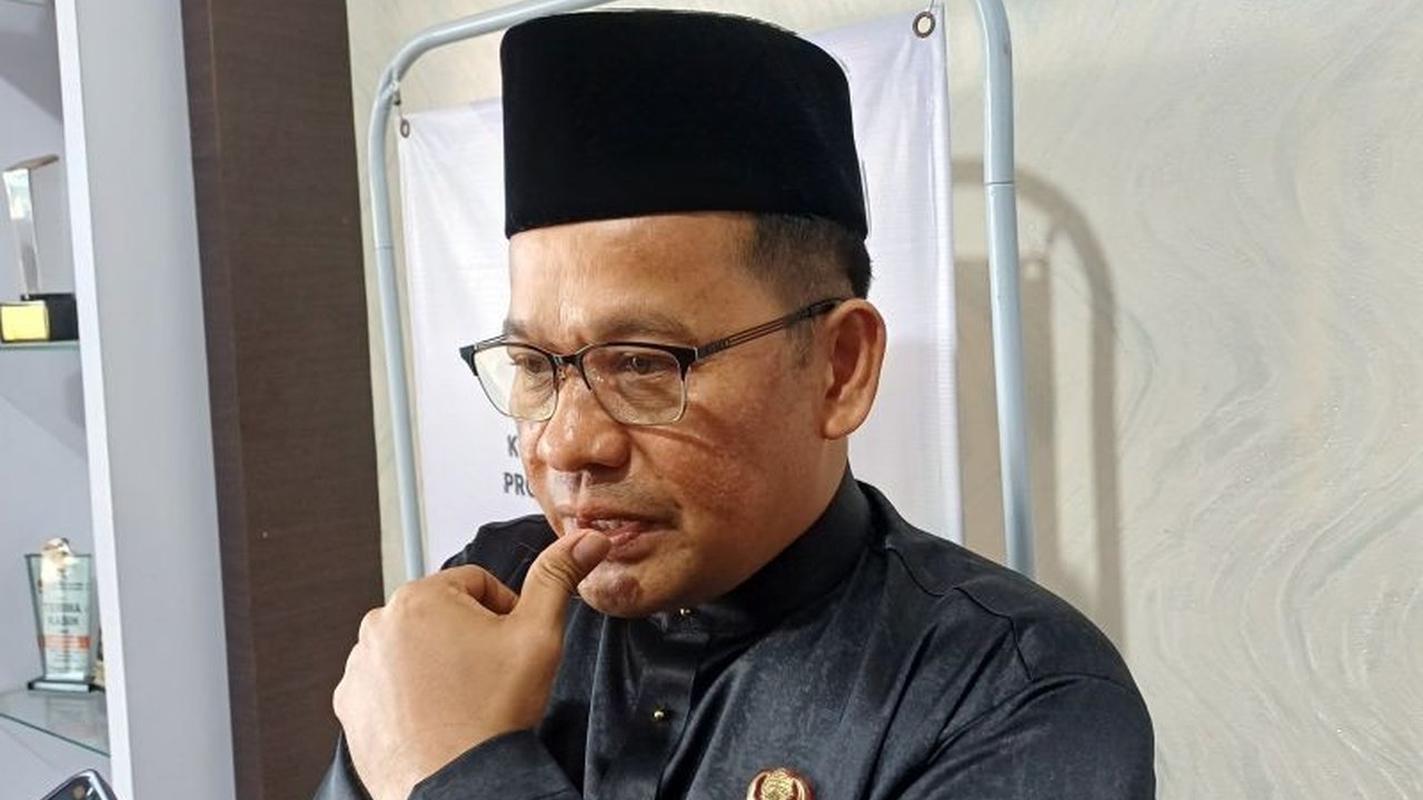 Masyarakat Kepulauan Riau diimbau waspada terhadap modus penipuan Dukcapil yang menawarkan aktivasi Identitas Kependudukan Digital (IKD) melalui telepon atau pesan singkat, berpotensi mencuri data pribadi dan menguras rekening.