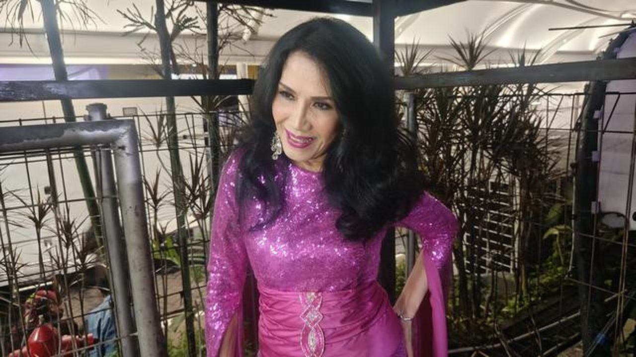 Rita Sugiarto dalam Konser Raya 31 Tahun Indosiar Luar Biasa pada Minggu, (11/1/2026) di Studio 6 Emtek City, Daan Mogot, Jakarta Barat. (Liputan6.com/Dimas Septyawan)