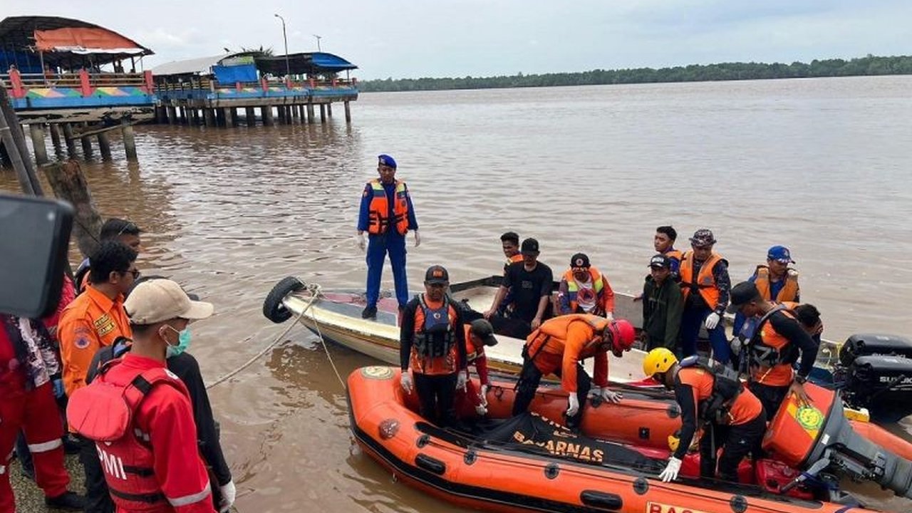 Tim SAR gabungan berhasil menemukan jasad Sandi, korban kedua kecelakaan perahu sampan di Sungai Pengabuan Jambi, menandai berakhirnya operasi pencarian yang telah berlangsung intensif.