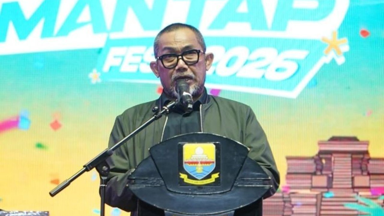 Pemerintah Provinsi Jambi mengucurkan modal UMKM senilai Rp48,6 miliar kepada ribuan pelaku usaha pada 2025, langkah strategis untuk memperkuat ekonomi lokal dan meningkatkan kesejahteraan masyarakat.