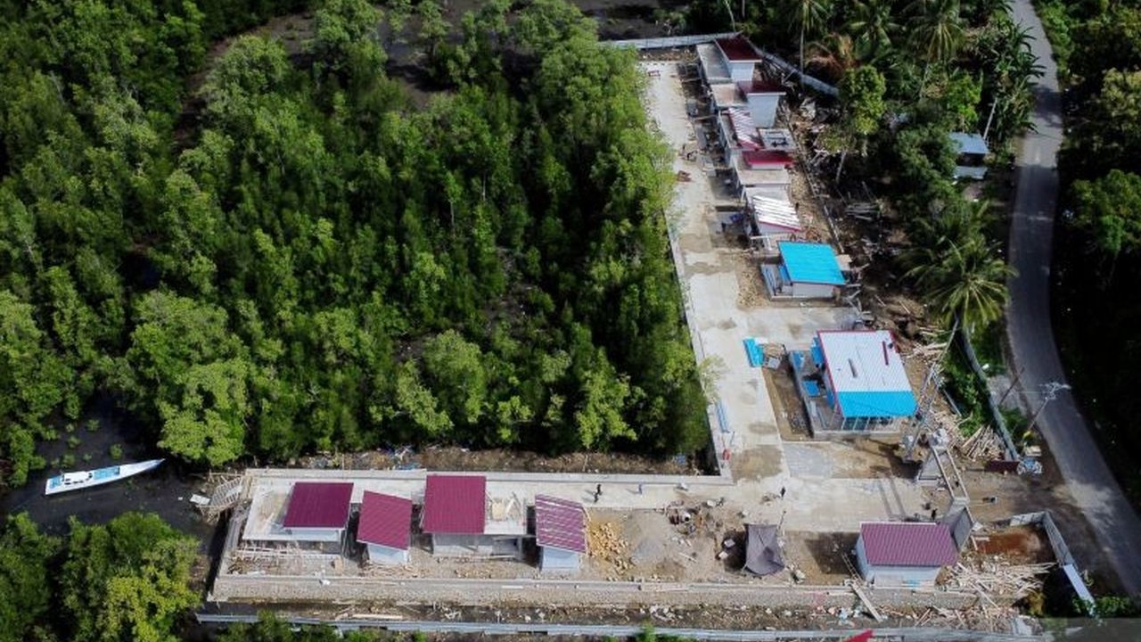 Kementerian Kelautan dan Perikanan (KKP) menargetkan 35 lokasi Kampung Nelayan Merah Putih (KNMP) Tahap 1 rampung akhir Januari 2026, memperkuat ekonomi pesisir dan ketahanan pangan nasional.