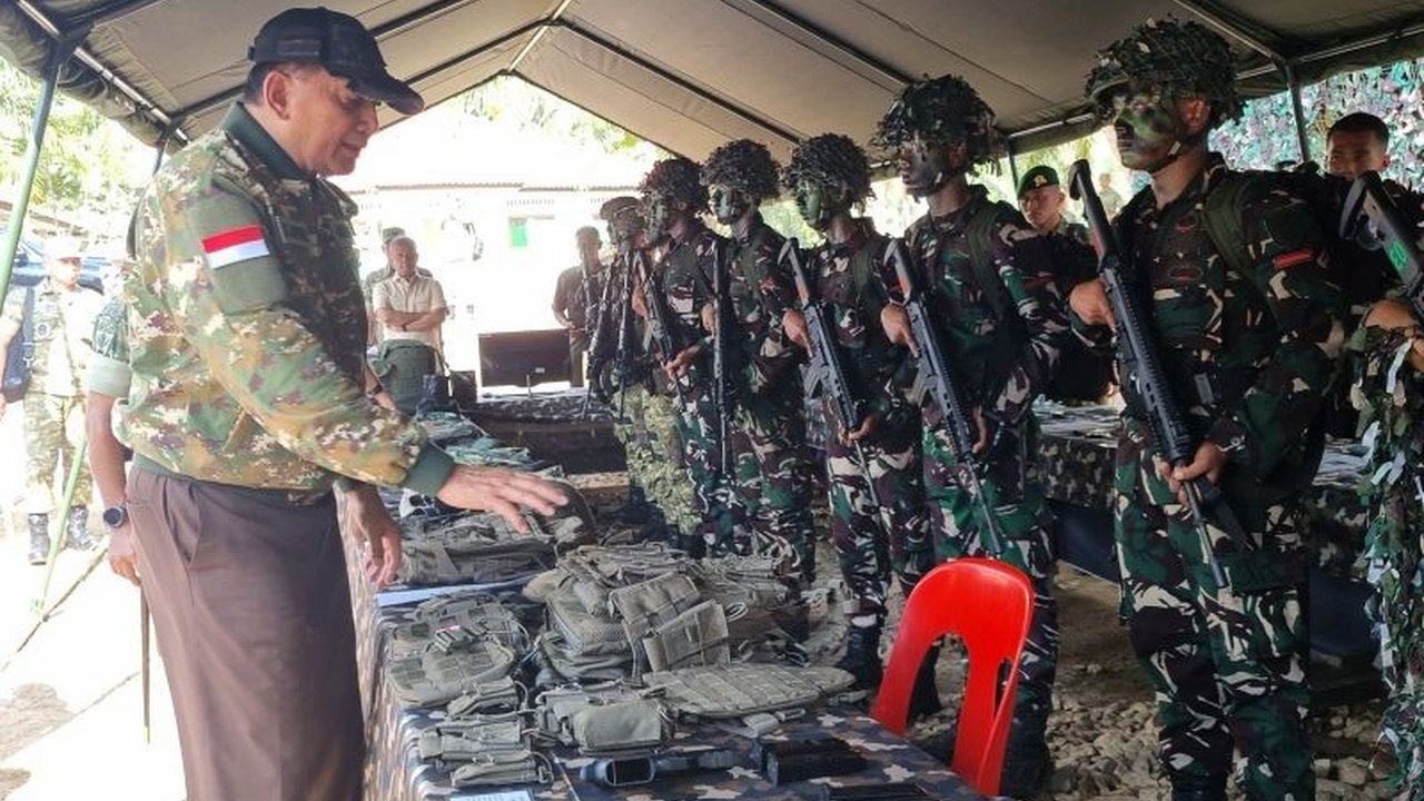 Menteri Pertahanan Jenderal TNI (Purn) Sjafrie Sjamsoeddin menekankan peran ganda Prajurit Yonif TP sebagai pembela negara dan pendorong pembangunan ekonomi masyarakat, sekaligus memperkenalkan sistem meritokrasi dalam pembinaan.