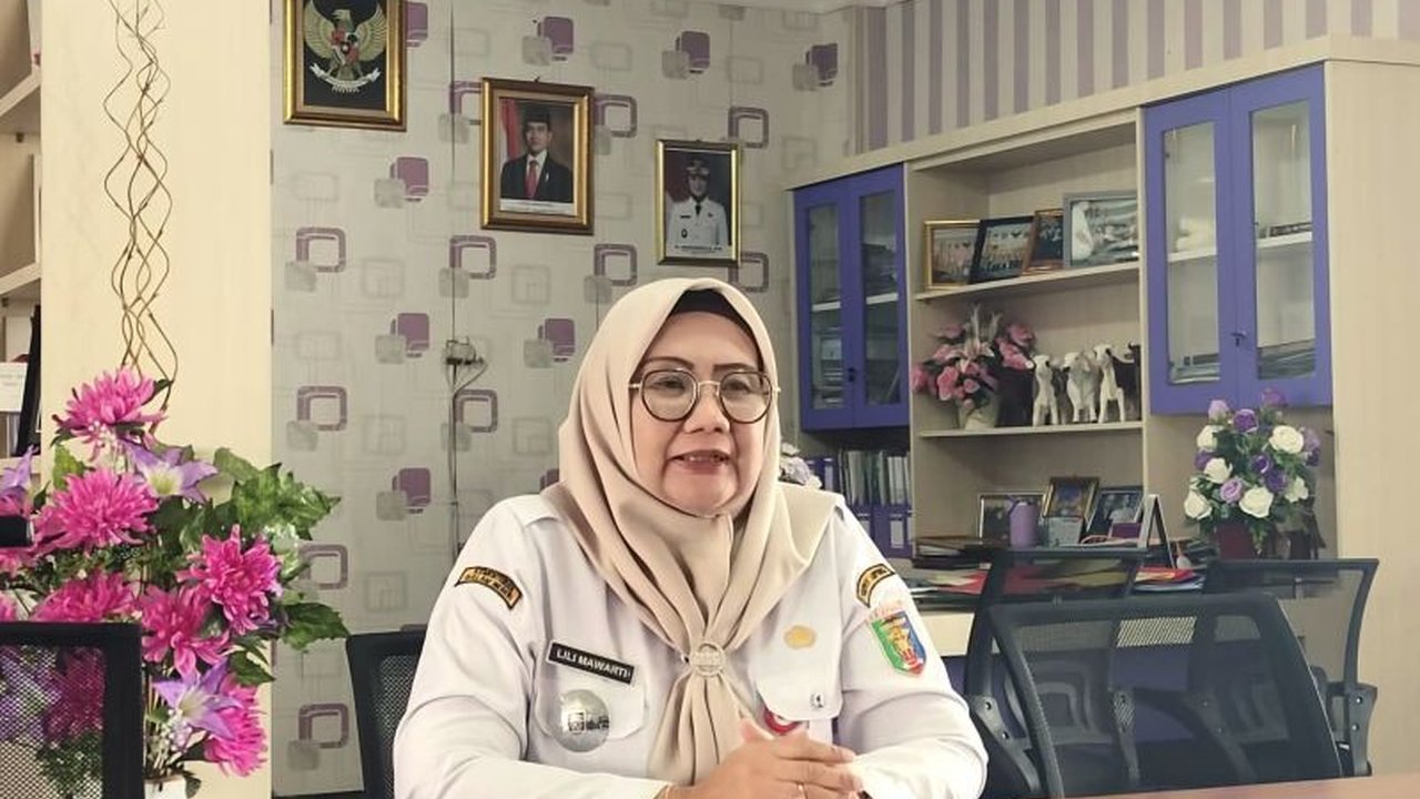 Dinas Peternakan dan Kesehatan Hewan (Disnakkeswan) Lampung gencar memperluas edukasi dan pelestarian Kambing Saburai, ternak unggul lokal yang terancam salah persepsi. Simak upaya mereka menjaga plasma nutfah daerah!