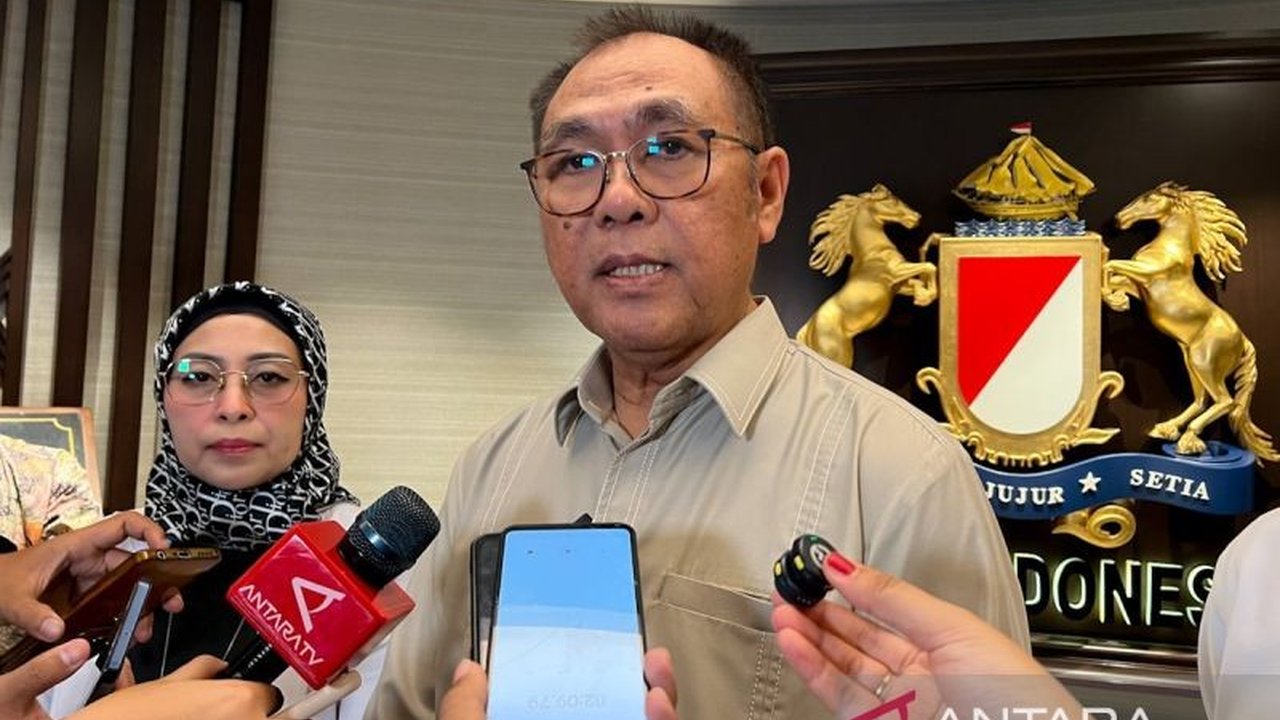 Kementerian Pertanian (Kementan) mengalokasikan Rp5 triliun untuk Pemulihan Sawah Pasca Banjir di Aceh, Sumatera Utara, dan Sumatera Barat, demi menjaga ketahanan pangan nasional dan memastikan petani dapat berproduksi kembali.