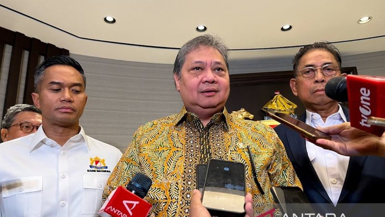 Pemerintah Indonesia mengalokasikan anggaran sebesar Rp335 triliun untuk program Makan Bergizi Gratis (MBG) pada tahun 2026, menjamin keberlanjutan dan dampak ekonomi signifikan bagi masyarakat.
