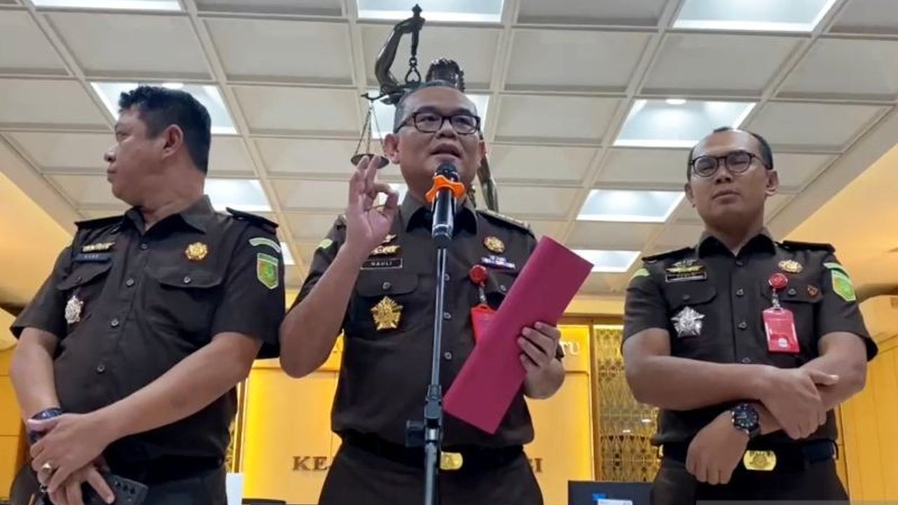 Kejaksaan Tinggi DKI Jakarta terus mendalami kasus Korupsi LPEI dengan menyita aset fantastis mulai dari kebun sawit hingga mobil mewah, mengungkap potensi kerugian negara mencapai Rp919 miliar. Simak detail lengkapnya di sini.