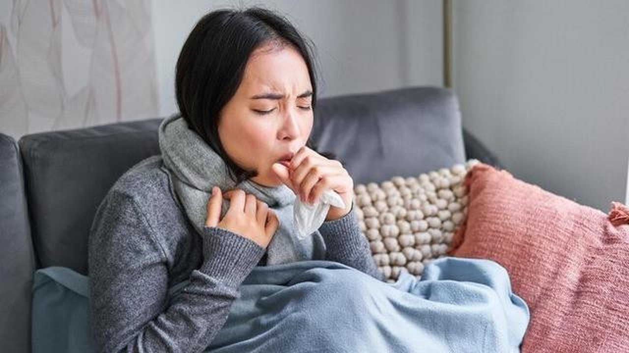 Penyakit batuk. (Foto: Freepik/benzoix)