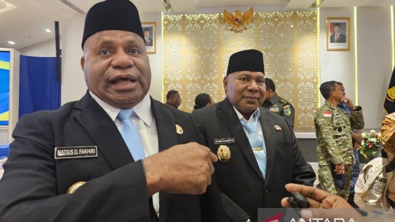 Pemerintah Provinsi Papua berencana membangun 14.000 unit rumah pada tahun 2026, sebagai bagian dari upaya peningkatan kesejahteraan dan penataan ruang. Program Pembangunan Rumah Papua ini akan dimulai di wilayah pesisir perkotaan dan membutuhkan sinergi.