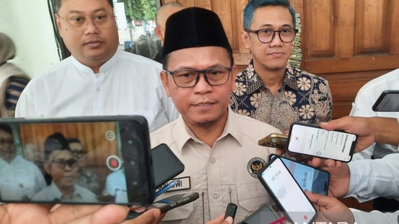 Proses transisi kelembagaan dari Kementerian Agama ke Kementerian Haji dan Umrah (Kemenhaj) telah mencapai 90 persen, memastikan layanan haji tetap berjalan mulus dan optimal.