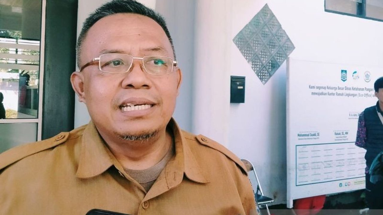 Pemerintah Provinsi Nusa Tenggara Barat (NTB) mengalokasikan Anggaran BTT NTB Bencana sebesar Rp16 miliar untuk penanganan dampak banjir dan angin puting beliung di lima kabupaten/kota. Dana ini akan diprioritaskan untuk kebutuhan mendesak dan perbaikan i