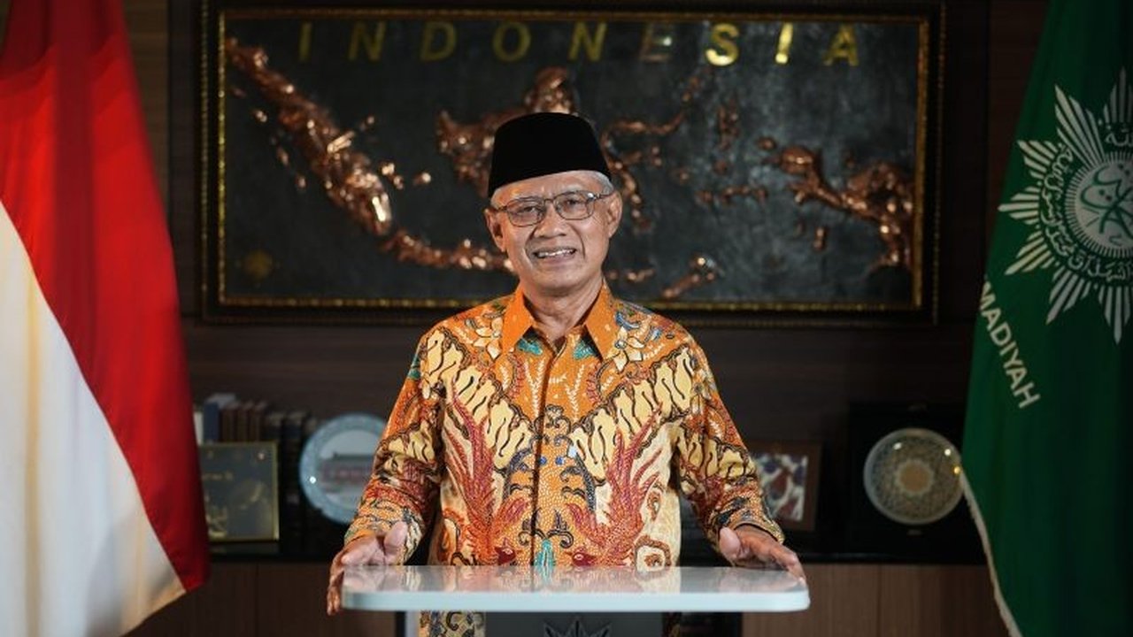 Ketua Umum PP Muhammadiyah Haedar Nashir mengajak Pemuda Indonesia menyerap nilai Sumpah Pemuda 1928, menyoroti potensi besar sekaligus tantangan sosial dan digital yang dihadapi generasi muda.