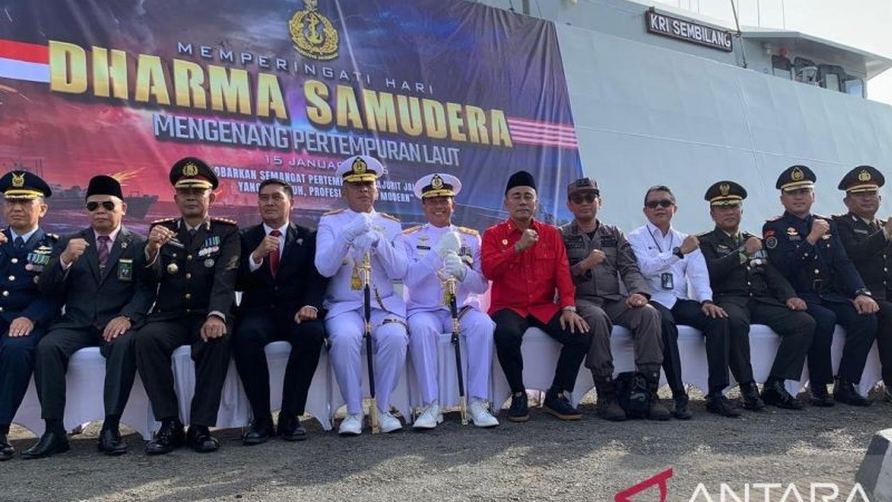 Pemerintah Provinsi Kalimantan Barat (Pemprov Kalbar) mengintensifkan sinergi dengan TNI AL untuk memperkuat pelayanan publik di wilayah pesisir dan sungai, sekaligus menjaga kedaulatan perairan strategis yang berbatasan dengan Laut Natuna Utara.