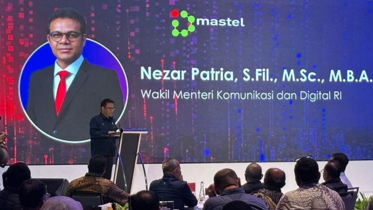 Wakil Menteri Komdigi Nezar Patria menyoroti krusialnya harmonisasi regulasi digital antara pusat dan daerah demi keberlanjutan layanan telekomunikasi dan investasi, menyusul insiden penghentian layanan yang merugikan masyarakat.