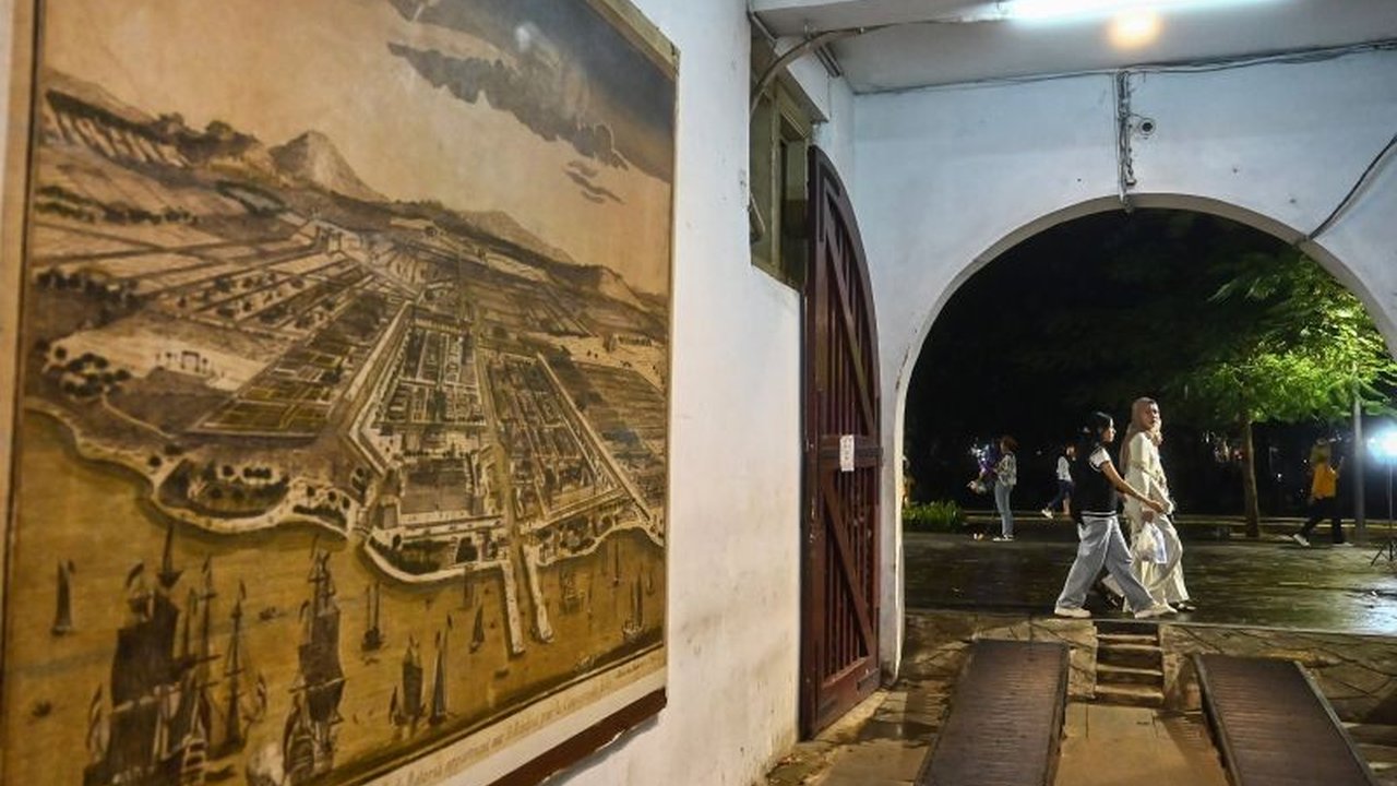 Badan Layanan Umum Museum dan Cagar Budaya (MCB) memperkuat Kolaborasi MCB Tarik Pengunjung Museum dengan berbagai pihak untuk meningkatkan minat masyarakat serta mencapai target kunjungan 4,3 juta pada tahun 2026.