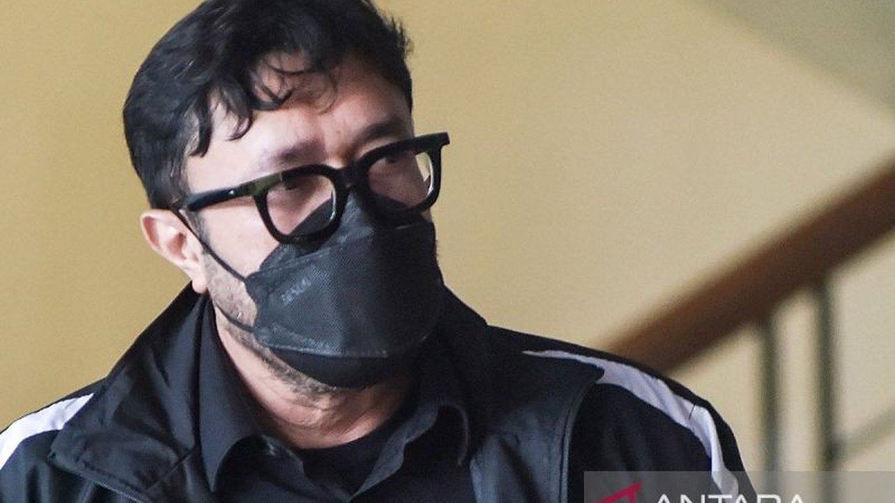 Komisi Pemberantasan Korupsi (KPK) menyatakan belum mendalami dugaan aliran uang kasus korupsi Ade Kunang ke partai politik, namun fokus pada aliran dana ke kader PDIP Jawa Barat, Ono Surono, dari pihak swasta Sarjan.