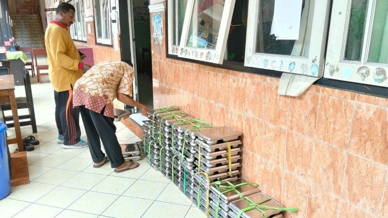 Koordinator Wilayah SPPG Kota Mataram melakukan penyesuaian jadwal Makan Bergizi Gratis (MBG) untuk siswa, menyelaraskan dengan program lima hari sekolah yang baru diterapkan.