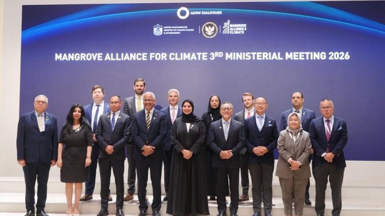 Indonesia, melalui Menteri Koordinator Bidang Pangan Zulkifli Hasan, menyerukan upaya Restorasi Mangrove Global dalam pertemuan tingkat menteri Mangrove Alliance for Climate (MAC) di Uni Emirat Arab, menegaskan komitmen negara-negara anggota untuk aksi ny