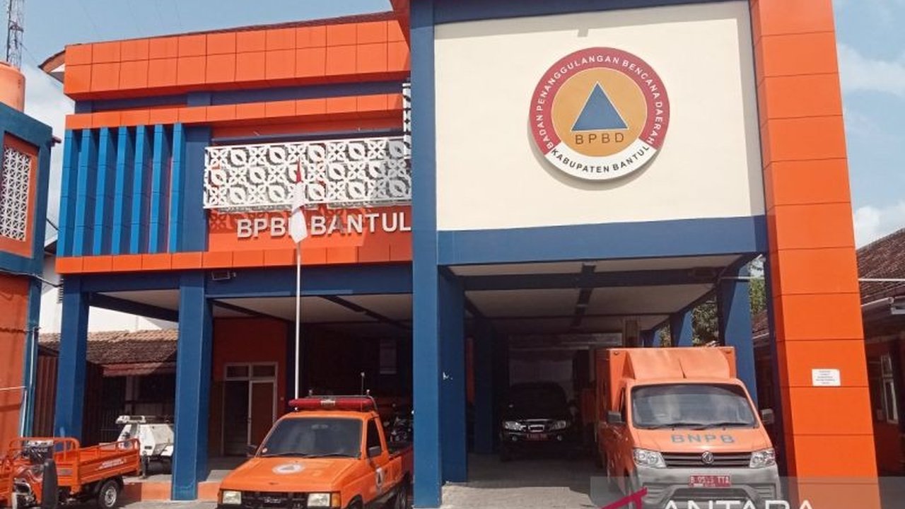 BPBD Bantul merilis data Kebencanaan Bantul 2025 yang menunjukkan penurunan jumlah insiden. Namun, warga diimbau tetap meningkatkan kewaspadaan, terutama saat puncak musim hujan di Januari.