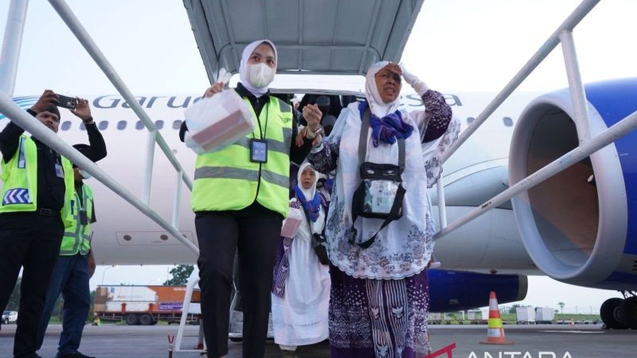 Kementerian Haji dan Umrah (Kemenhaj) mengumumkan peningkatan signifikan jumlah petugas haji perempuan, melampaui target awal. Kebijakan ini bertujuan utama untuk memberikan kenyamanan lebih bagi jamaah, terutama para Petugas Haji Perempuan, dalam menunai