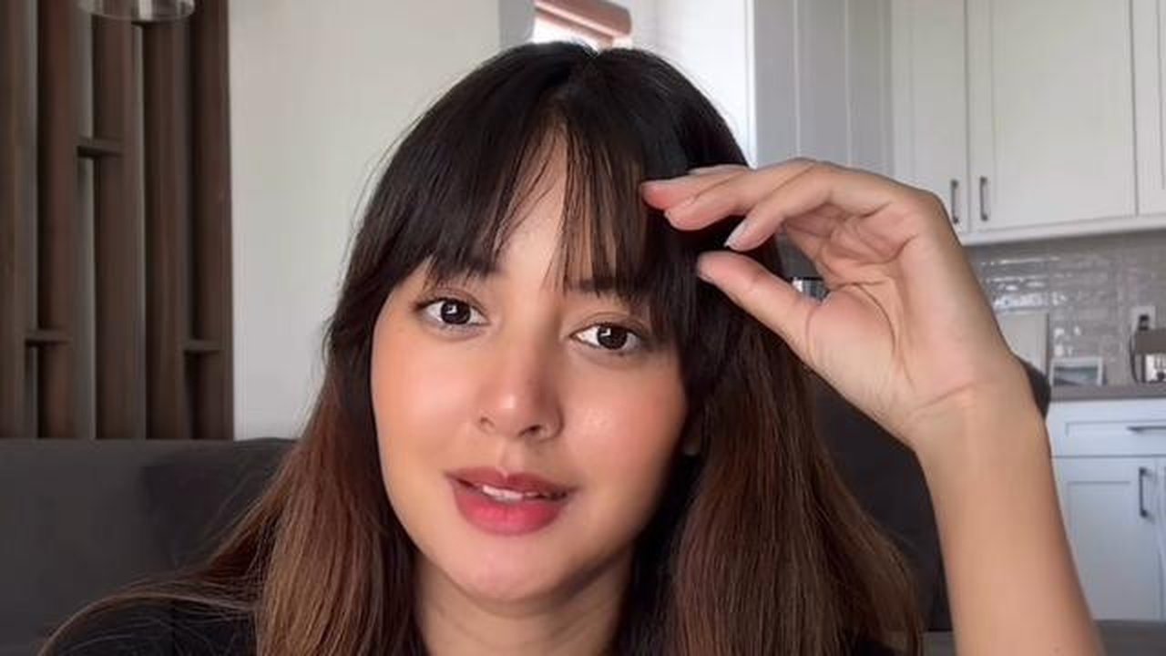 Aurelie Moeremans  salah satu Artis Saat Speak Up Keadaan Indonesia. [@aurelie]