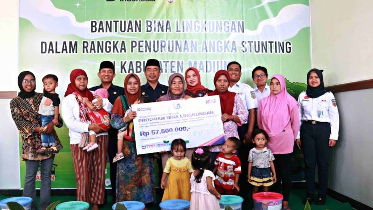 PT Kereta Api Indonesia (Persero) menyalurkan dana Program TJSL KAI sebesar Rp32,24 miliar sepanjang 2025, meningkat signifikan dari tahun sebelumnya, demi memperkuat ekonomi dan sosial masyarakat.